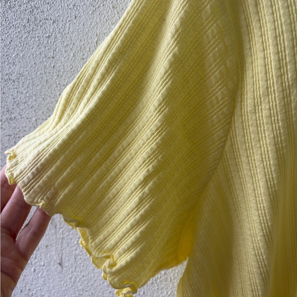 Yellow Short Sleeve Size 3X Crop Top Cotton Ruffle Edge Snap Closure Scoop Neck - Picture 5 of 9
